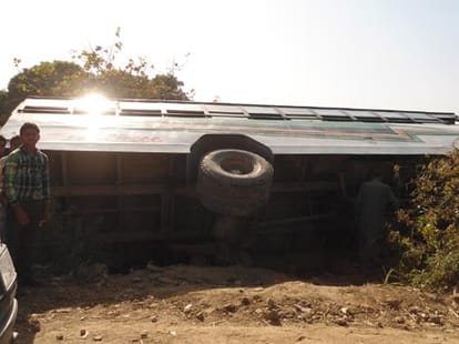 Truck driver dead in a bizarre Incident at ghaziabad