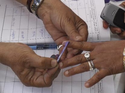live coverage of voting in western uttar pradesh