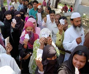 voting for third phase in uttar pradesh
