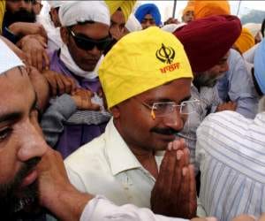 arvind kejriwal road show live updats on punjab