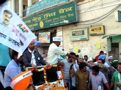 To defeat Modi Will take Mukhtar anshari support: arvind Kejriwal