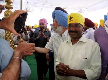 To defeat Modi Will take Mukhtar anshari support: arvind Kejriwal