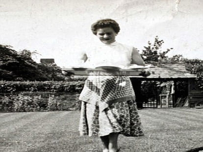 world's oldest barmaid