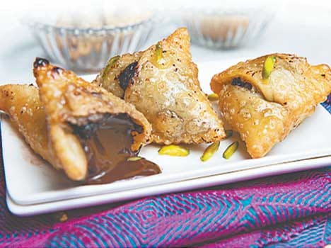 chocolate samosa