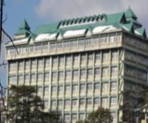 HC asks two DC to report before 3rd june
