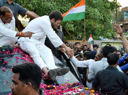 rahul gandhi filed his papers nomination