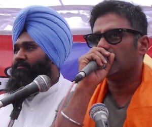 bollywood actor sunil shetty road show in amritsar