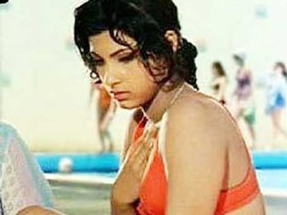 sencor board unhappy with cleavge of actress