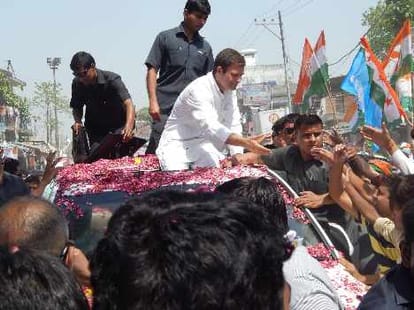 rahul gandhi road show in lucknow