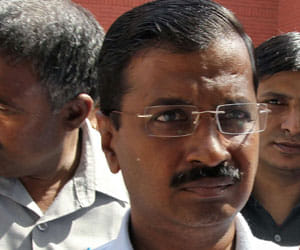 bjp mla complains against arvind kejriwal and four others