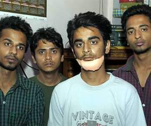 blademan injures 17 man in one night