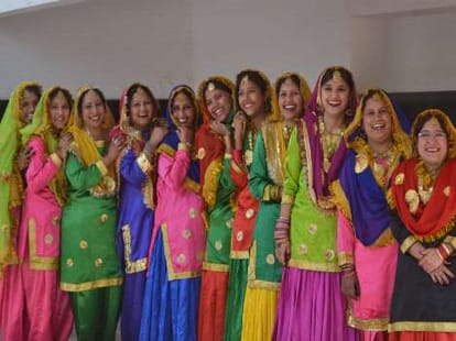 'rupantaran baisakhi mutiyara di' Everybody Fun