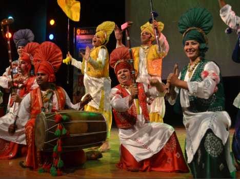 'rupantaran baisakhi mutiyara di' Everybody Fun