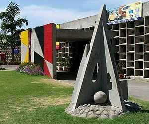de-recognized of Chandigarh College of Architecture 