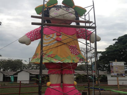 world's largest doll