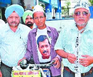 aap supporter promotion drove cycle 12 thousand kilometers