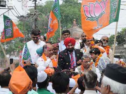 leaders didnt come in sidhu road show