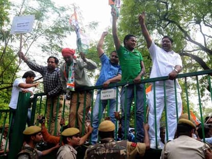 congress candidate from banaras ajay rai wants lalu yadav and nandan nilekani for election campaign