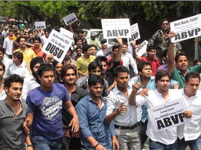  UGC directs DU to roll-back FYUP