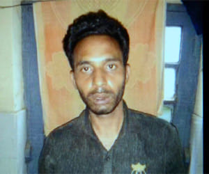 delhi police arrests a young man on smack supply