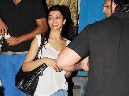  ranbir and deepika close for one night