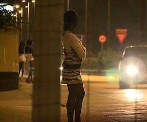 heroine hidden in sandal sole, nigerian girl arrested