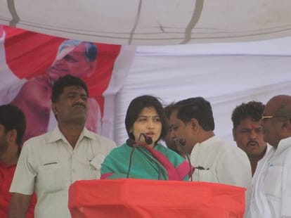 exclusive interview of akhilesh wife dimple yadav
