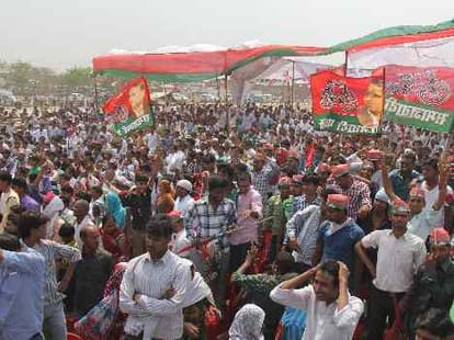 tough battle for mulayam singh
