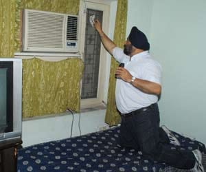 theft lifts watches and 700 grams gold from faridabad house