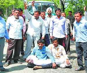 Road Jaam with Little Girl Dead Body