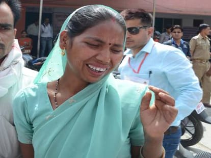 not able to cast vote, hari singh self immolate