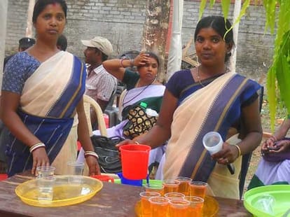 rose perfume and sharbat for jharkhand voters