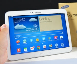 samsung launches galaxy tab s