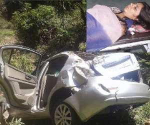 Car falls into ditch, advocate killed and woman Serious 