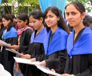 Convocation in rajkiya mahavidyalaya