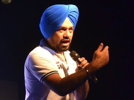 comedian gurpeet ghughi will join aam admi party