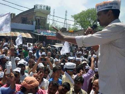 kejriwal says congress is behind scams
