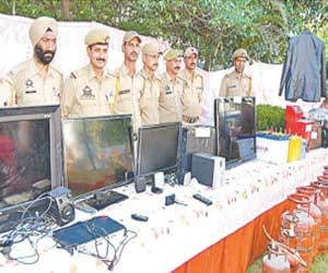 gang busted in jammu