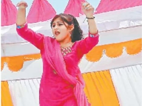 notice issued to renuka rawat