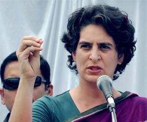 general v k singh criticizes priyanka gandhi