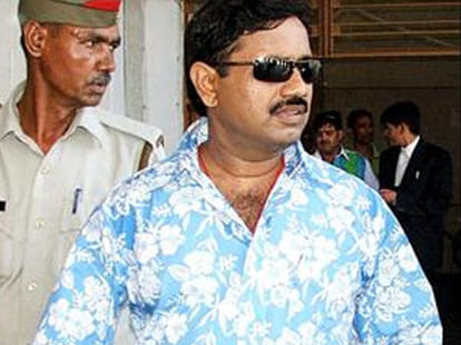 gujrat government allegated on u.p. jail in suprime court