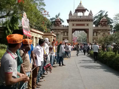 Modi must defeat says vishnu khare