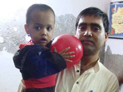 tragic incident, five prople burns alive in delhi