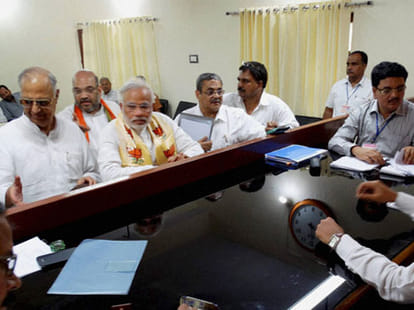 narendra modi talks about his special pen