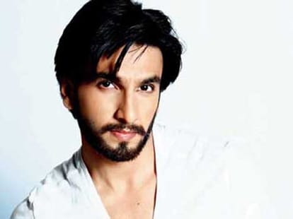 bollywood  actor ranveer singh live from hospital