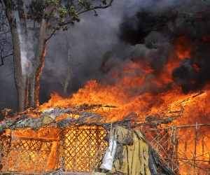 fire in cracker factory, 15 person killed