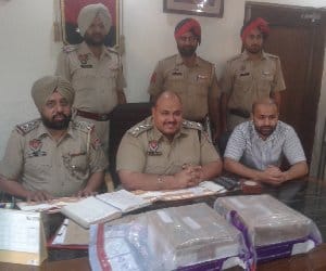 Fourteen million gold jewelry recovered at checkpoint