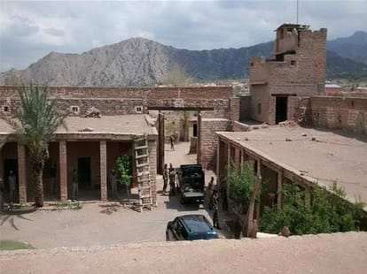 Talks with Taliban forces in Pakistan turmoil
