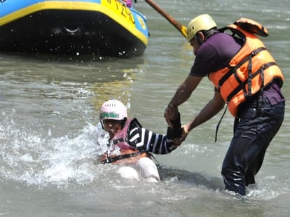 tourist died in raft crash