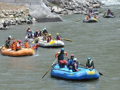 river rafting in ganga